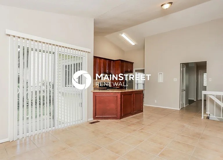 5320 Springtrail Dr — Photo 3