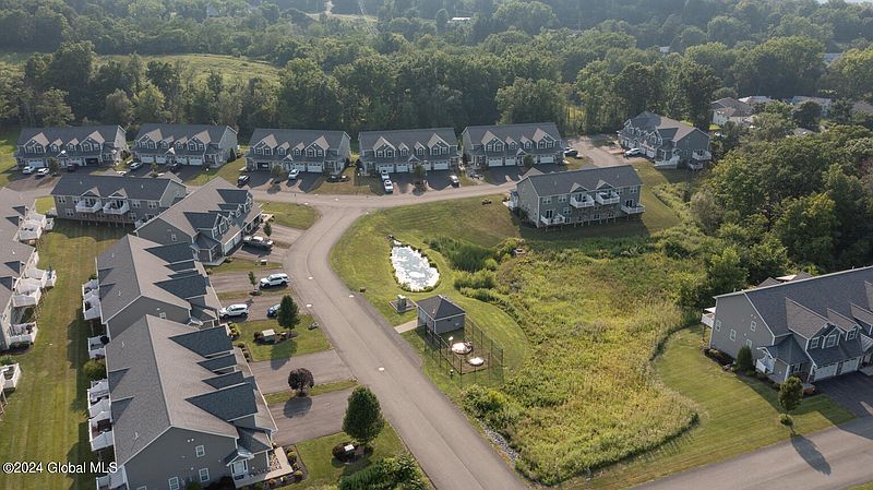 5th image of 2102 Brunswick Meadows Way
