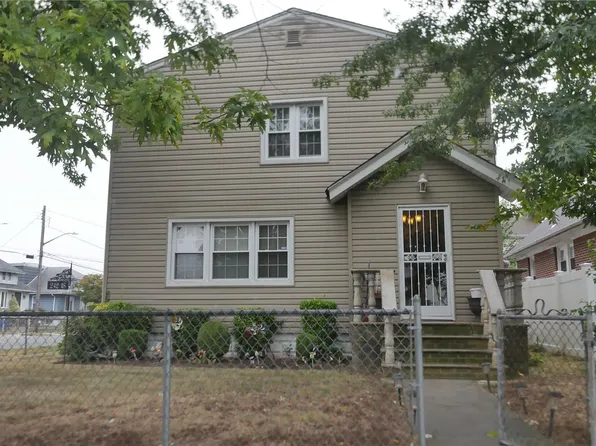 242-18 136th Avenue, Rosedale, NY 11422