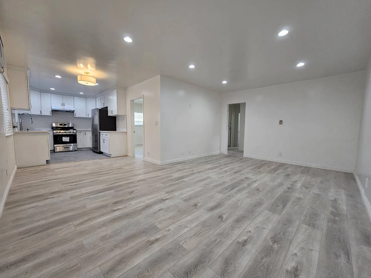 2 bed, 1224 sqft, $3,495 — Photo 2
