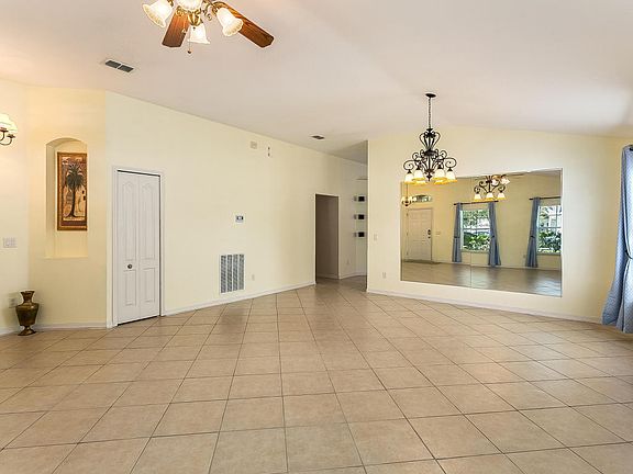 4th image of 12598 Brookchase Ln