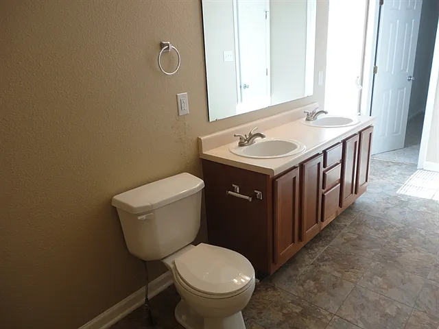 6282 Briargate Dr — Photo 11