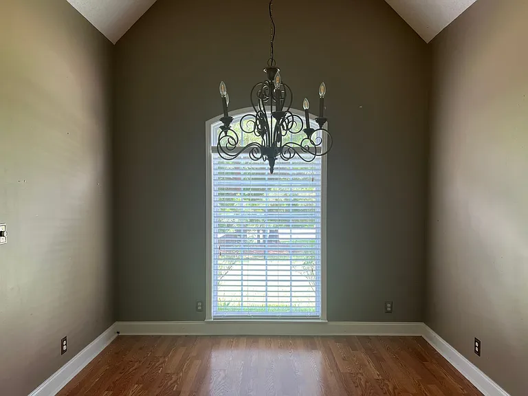 136 Joycliff Cir — Photo 11