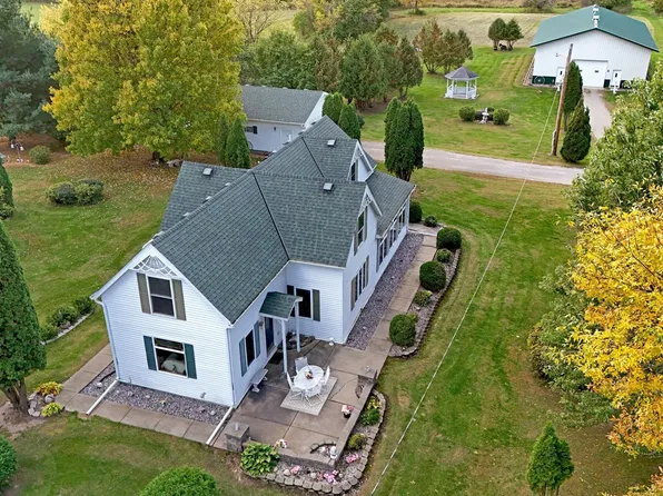 8989 195th Ave NE, Oak Park, MN 56357