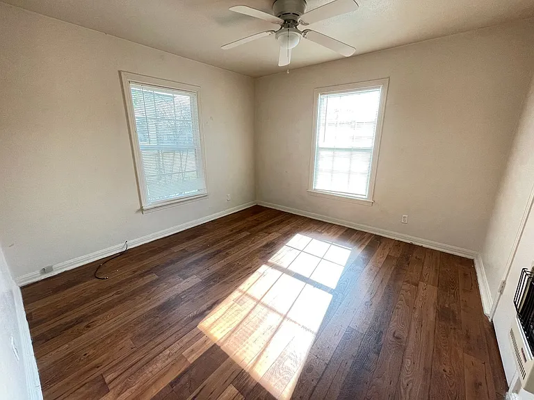 1611 Alamo Ave — Photo 8