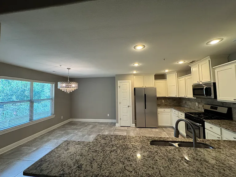 4027 Benjamin Ln — Photo 12