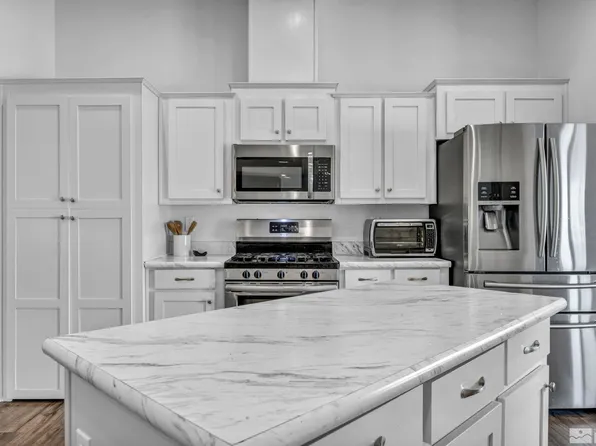 19980 Cold Springs Dr, Reno, NV 89508