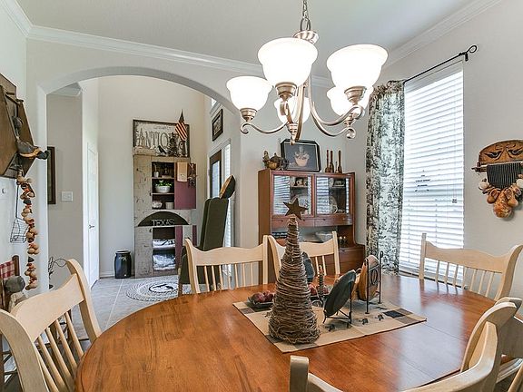5th image of 1943 Boren Dr