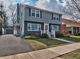 799 Woodland Dr, Kingston, PA 18704