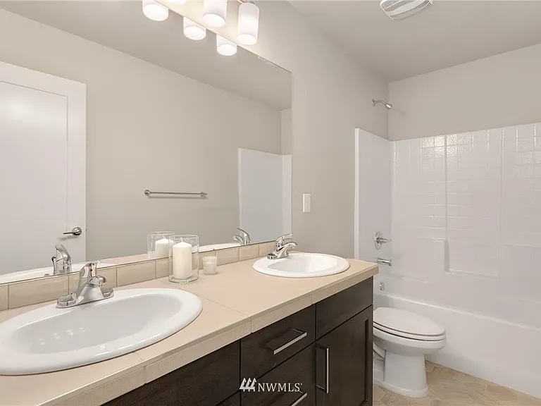 23526 SE 36th Ct — Photo 12