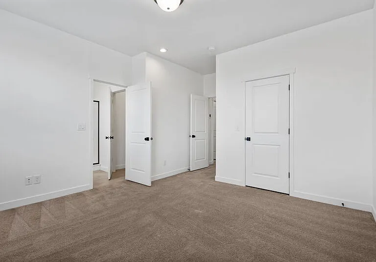 868 W 480 S #MAIN FLOOR MASTER — Photo 16