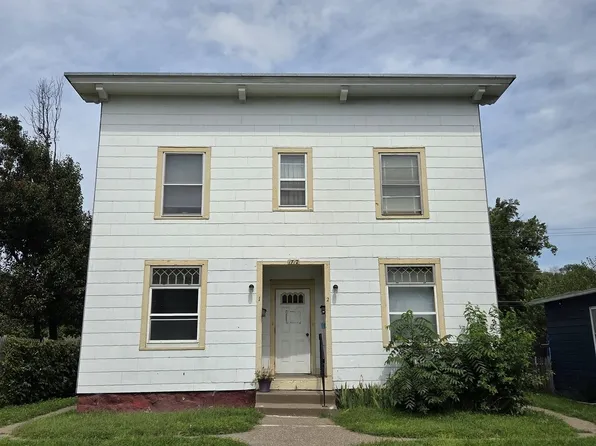 1712 W 7th St, Davenport, IA 52802