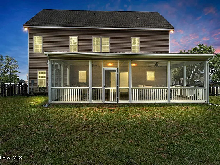 213 Willas Ct — Photo 4
