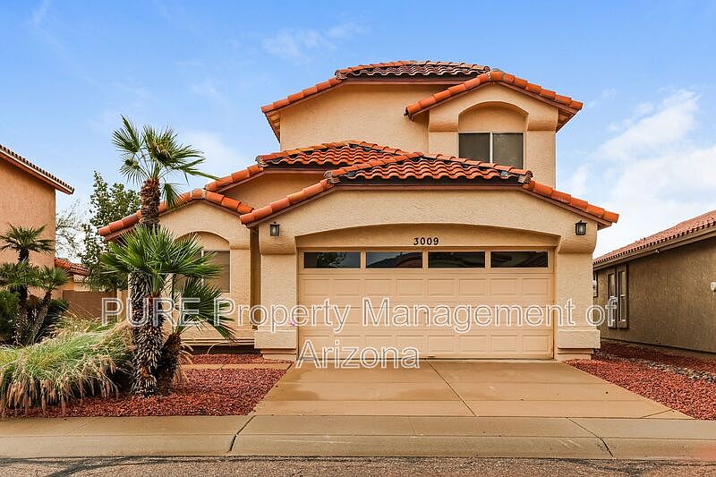 1st image of 3009 E Woodland Dr