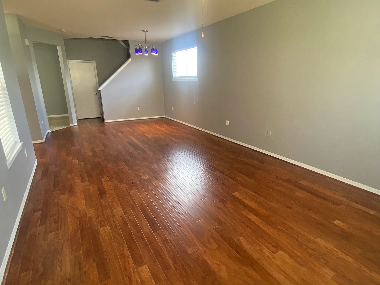 4 bed, 2.5 bath, 1724 sqft, $2,800 — Photo 3