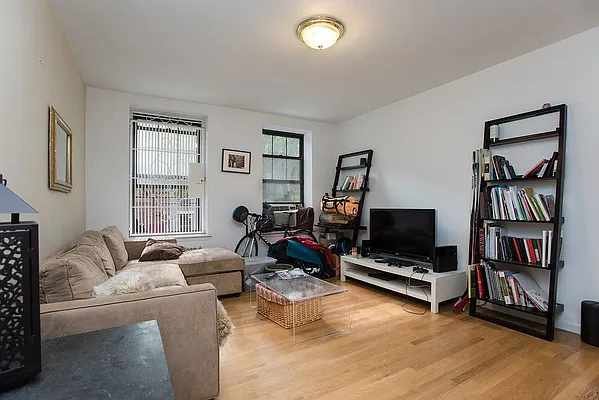 Rented by Emor Management Inc. | media 54