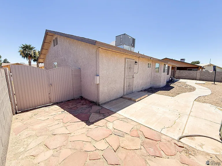 3016 W 24th Pl — Photo 21