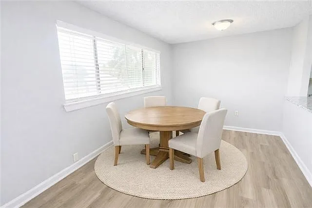 106 E 3rd St #11 — Photo 4
