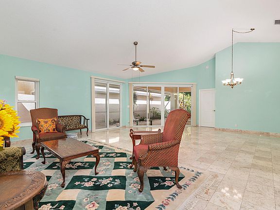 5th image of 9213 Heathridge Drive
