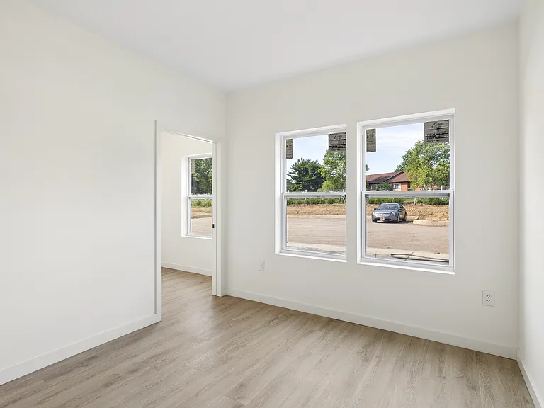 Princeton Orchards Apartments — Photo 15