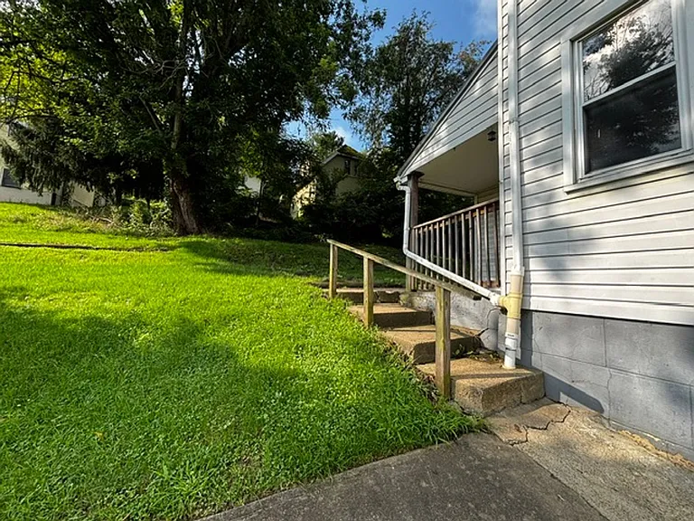 512 Sewickley Ave — Photo 20