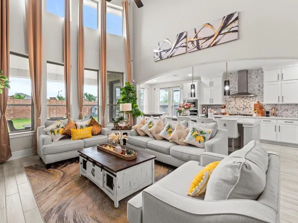 2122 Lierna Dr, Texas City, TX 77568