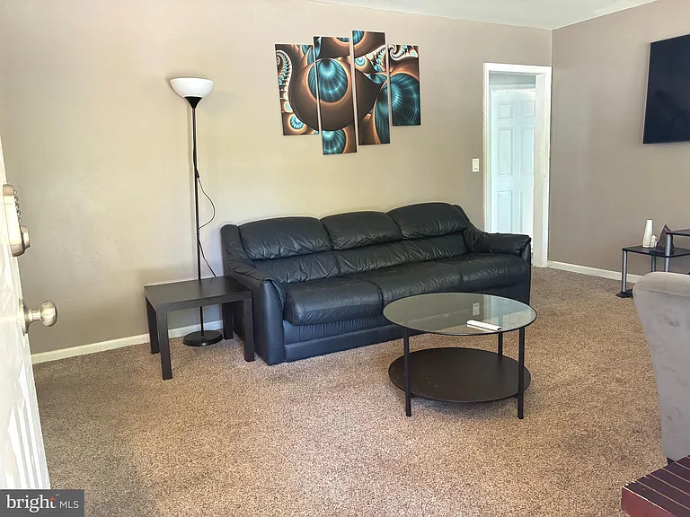 5112 Hollywood Rd — Photo 6