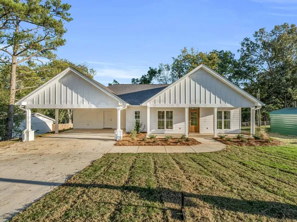 6 Pontotoc St, Starkville, MS 39759