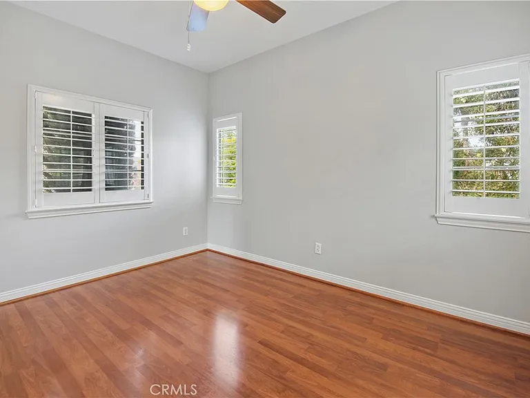 1 Bower Ln — Photo 30