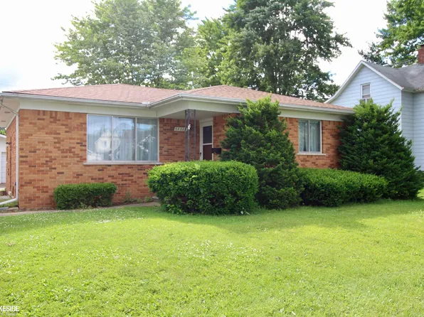 68228 Mary St, Richmond, MI 48062