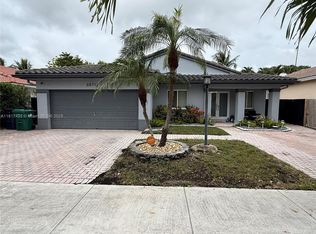 6871 SW 159th Pl, Miami, FL 33193