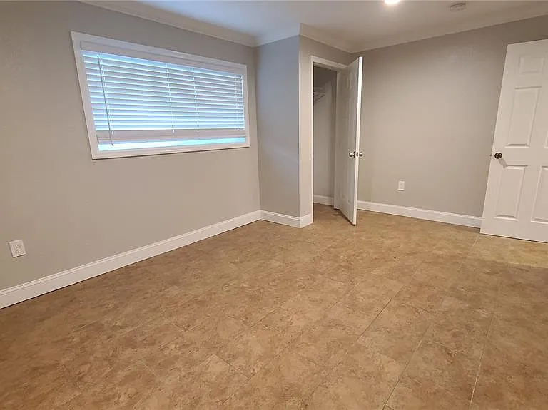 1718 Cardinal Dr — Photo 24