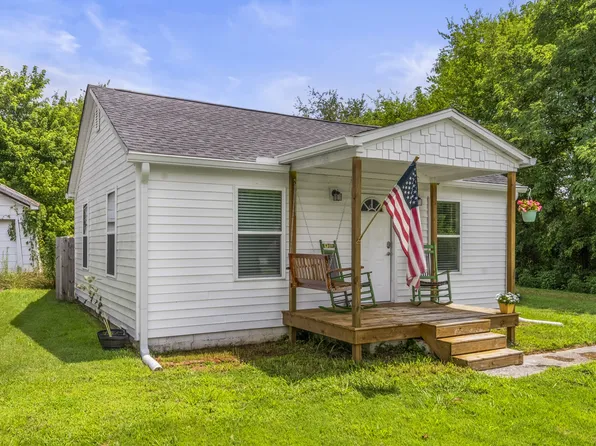 3240 Academy Rd, Portland, TN 37148