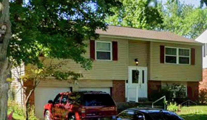 2nd image of 10221 Crestland Ct
