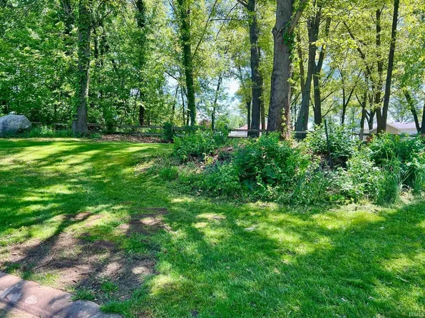 55420 Forest Cove Ct, New Carlisle, IN 46552