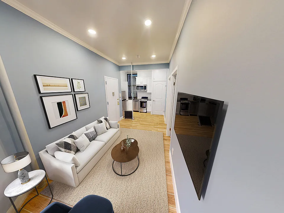 221 E 83rd St #3R