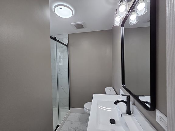 3rd image of 2818 S Lowe Ave #Rbd