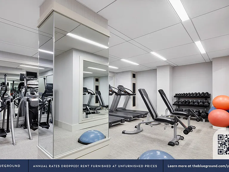 200 E 82nd St #17F — Photo 13