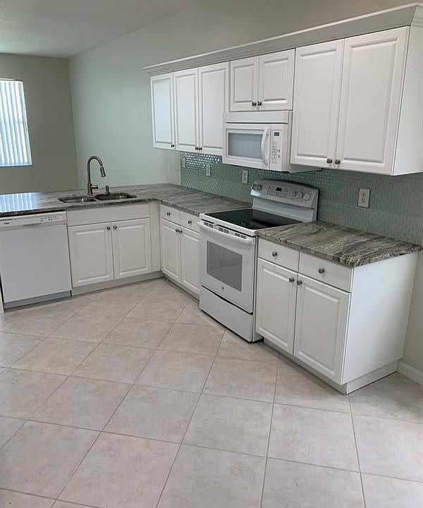 1st image of 10419 SW Southgate Ct
