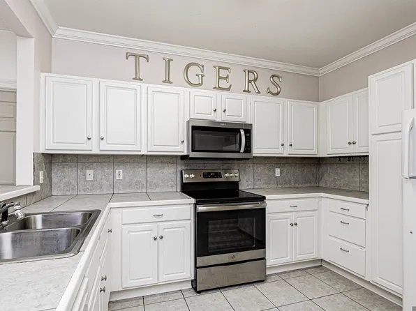 4625 Burbank Dr APT 404, Baton Rouge, LA 70820