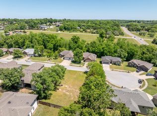 5389 S Clifton Ave, Springfield, MO 65810