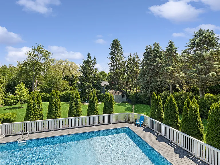7 Eileen Cir — Photo 13