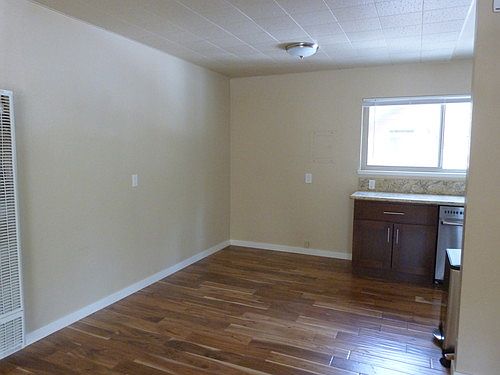 2nd image of 629 James Ave APT 2