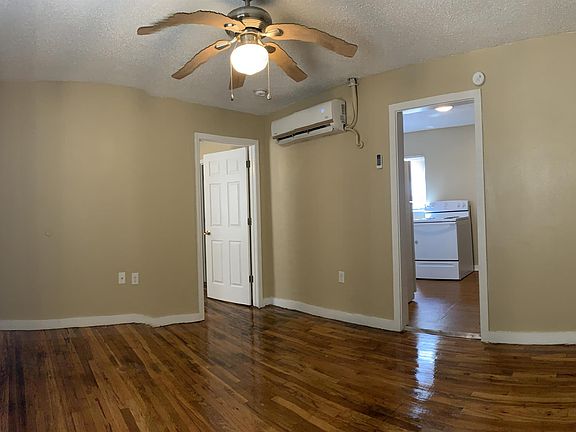 3rd image of 406 E 5th St #3W