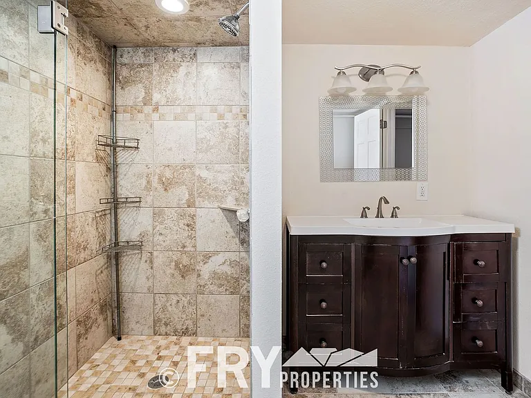 3125 Sheridan Blvd — Photo 23