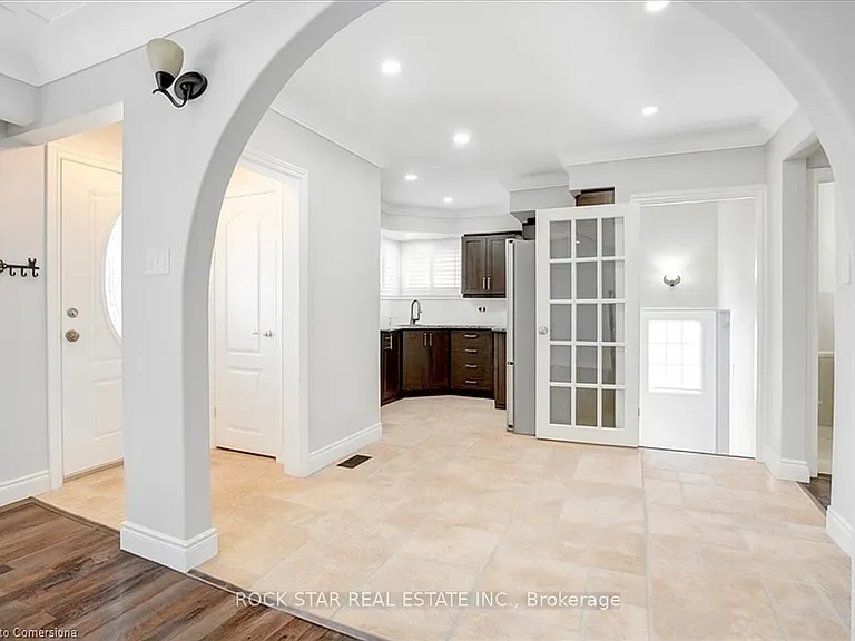 112 Sunrise Dr #MAIN — Photo 3
