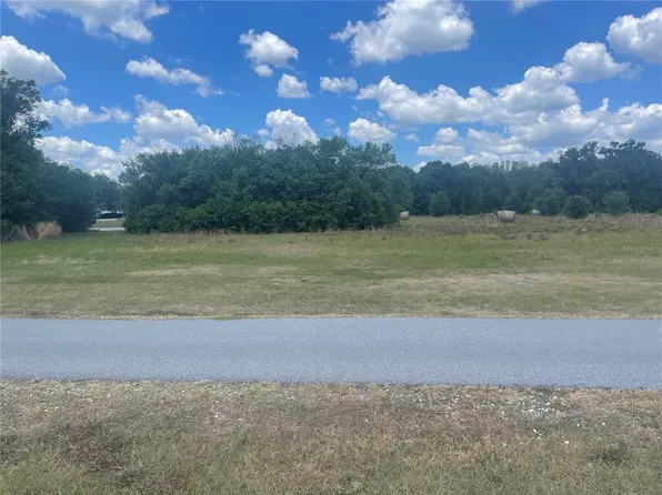 101 Lake Hobbs Rd #24, Lutz, FL 33548