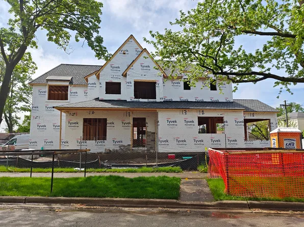 182 N Oak St, Elmhurst, IL 60126