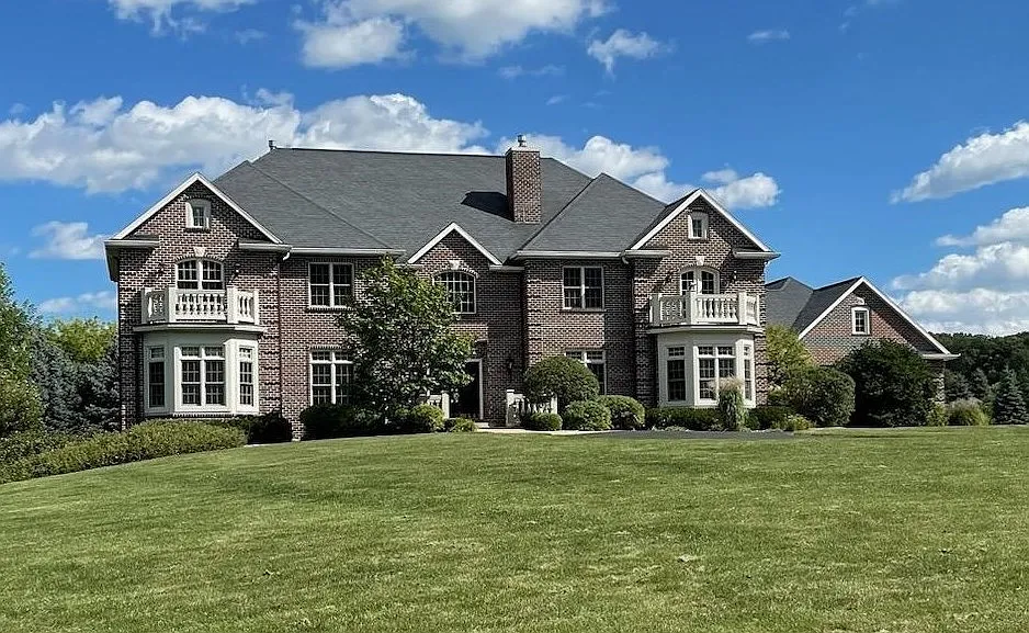 N7427 Niagara Ln photo 1