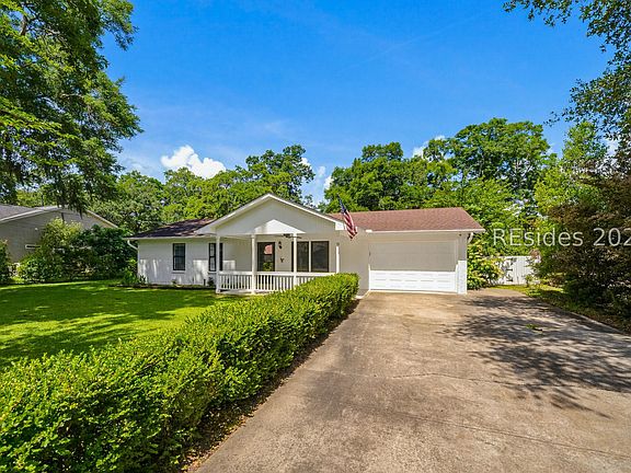 2nd image of 13 Blythewood Rd